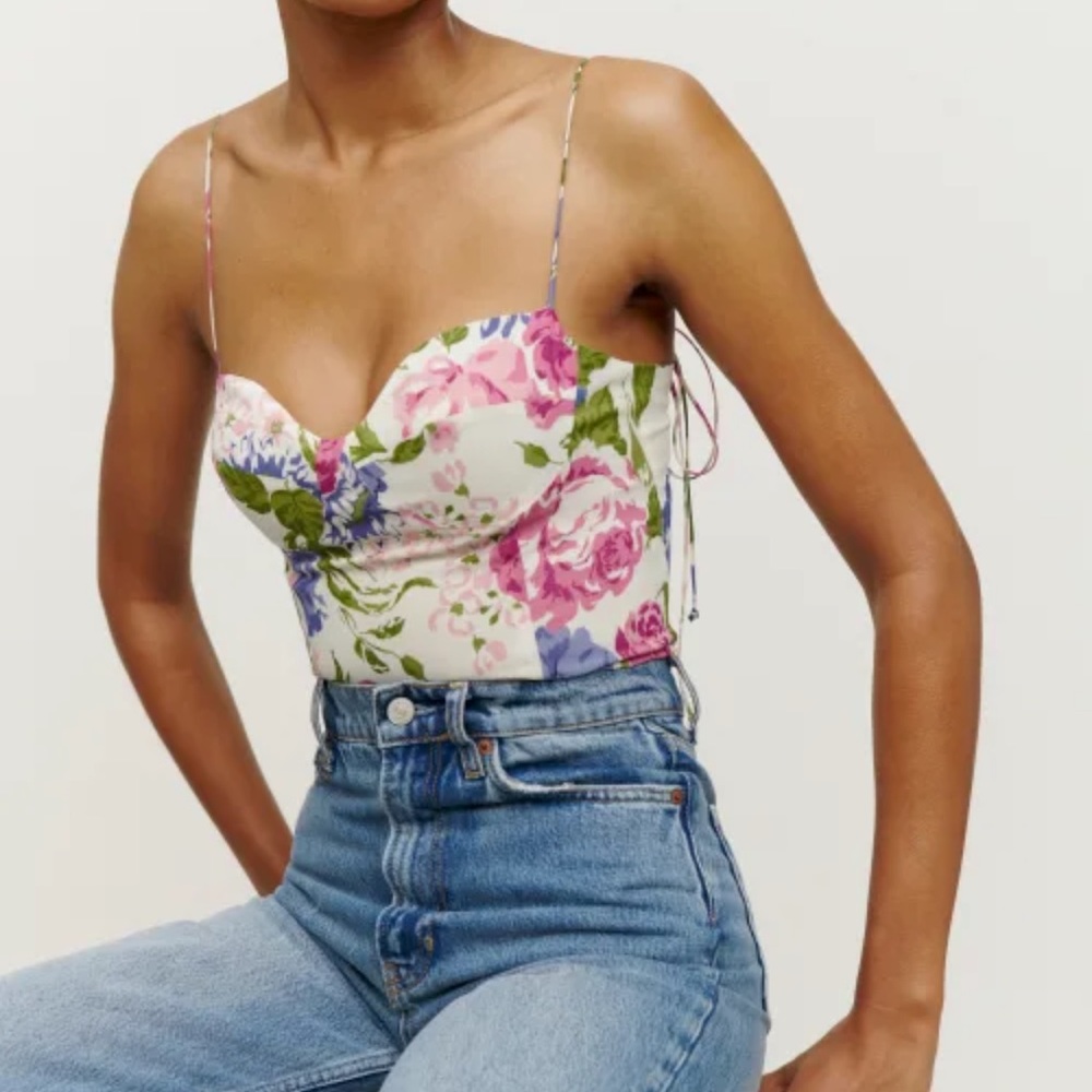 Reformation top! Super cute and flattering. Worn once.